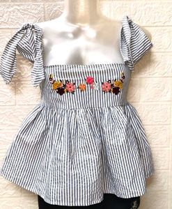 Floral Off shoulder Top Small Size