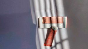Bay Beauty Creme Blush Shade Flirty Nude