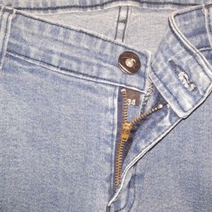 Sizzler Ripped Blue Denim Jeans Size: 34