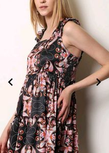 Paisley Print Tiered Dress 👗