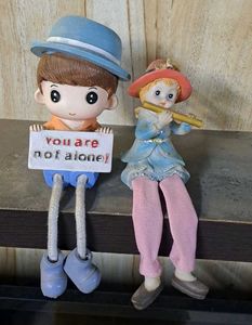 Cute Couple Figurine Showpiece