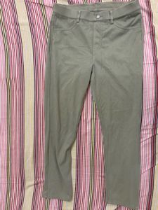 uniqlo trousers