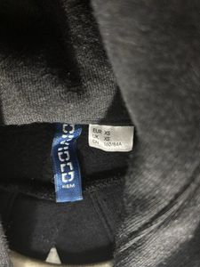 H&amp;M Black &amp; White Hoodie (Relaxed Fit - XS)