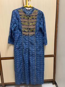Biba Snakeskin Printed Kurta Cum Ethnic Jacket