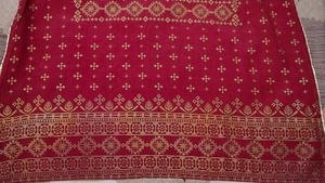 Sabhyata Women Maroon Silk Blend Embroidered Kurta