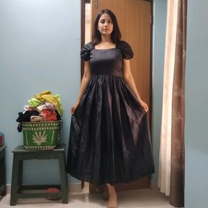 Elegant Black Maxi Dress