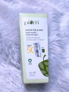 Plum Green Tea &amp; Zinc Super Matte Sunscreen