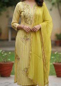 Stunning Kurta Set ✨