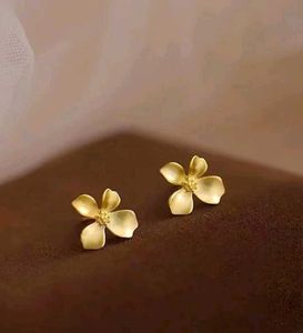 Flower Stud Earrings