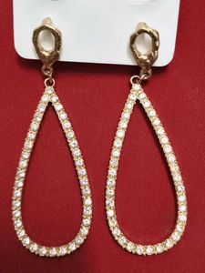 Elegant Teardrop Dangle Earrings