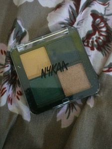 Nykaa Quad Eyeshadow Palette