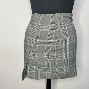Grey check skirt