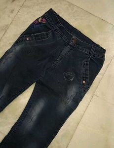 Premium Quality Girl&#39;s Jeans 😍