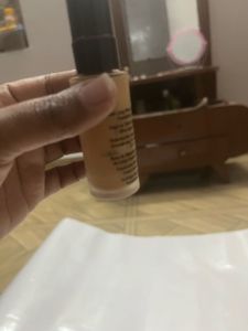 Bobbi Brown Mini Foundation With 3 Earrings
