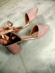 Rose Gold Heels 🌸🎀