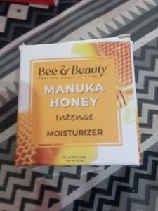 Set of Two moisturizers Naturali and Bee Beauty