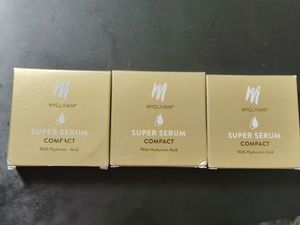 Myglamm Super Serum Compact With Hyaluronic Acid