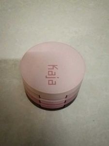 Kaja korean beauty brand (Trio eyeshadow stack)