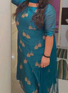 Beautiful Suit Set With Net Dupatta