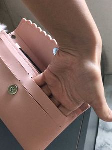 Peach Wallet