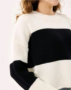 Women Black Blue Colour blocked Relaxed Fit T-shi