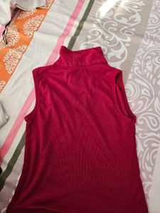 Red Sleeveless Top