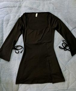 Black Solid Square Neck Mini Dress❤️