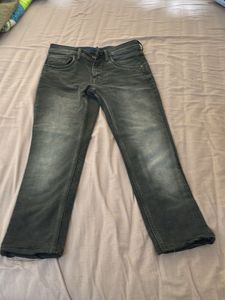 Jeans ( Van Heusen, Size 29, Stretchable Upto 2cm