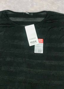 🚨BRAND New Black Tie-Front Top🚨