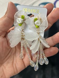 brand new Floral Drop Earrings - Elegant White