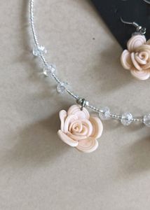 Rose adjustable Necklace set