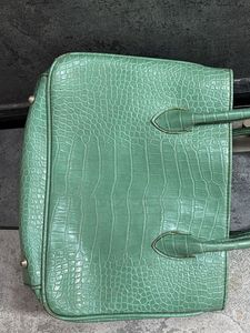 Chic green Handbag 👜