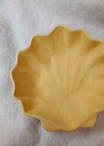 Shell Shaped Bowl
