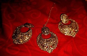Earrings And Mangtika Set