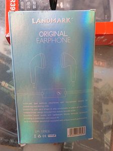 Landmark Earphone
