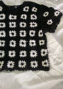 Thread Work Crop Top 🖤
