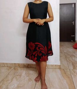 2 sleeveless Frock Set For Womens