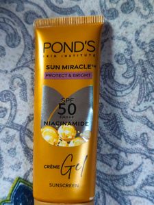 Pond's Sun Miracle SPF 50