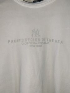 Stretchable And Good Condition T Shirt