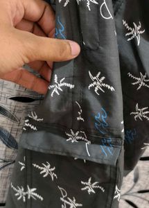 Patterned Gray Capris