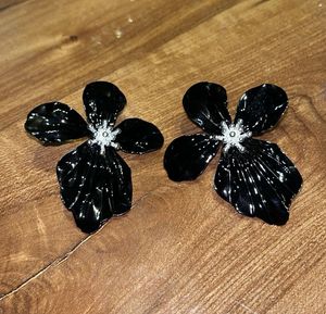 H&amp;M flower statement earring