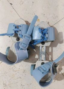 Skates with brake