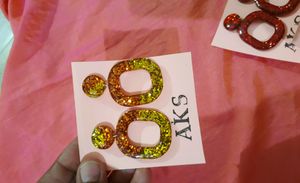 BEAUTIFUL HANDMADE RESIN EARINGS