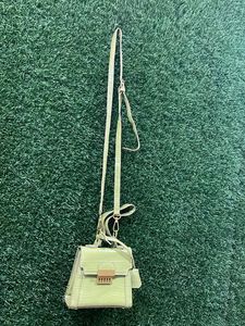 sale alert 🔔 🔥🔥🔥🔥🔥Small Sling Handbag