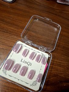 LinQi Press-On Nails - Mauve