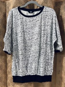 MAX - Stylish Graphic Print Top