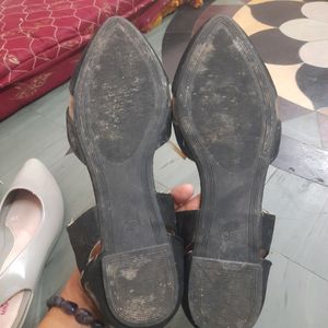 Like New Max Shoe