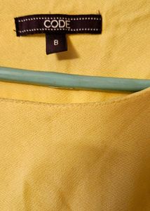 Yellow full sleeves top Code brand small size