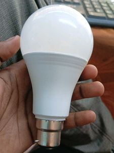 Quick On 15 Watt LED Bulb White