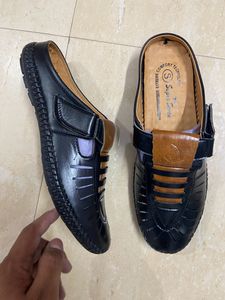 Roman Sandals Only Size 9 Available